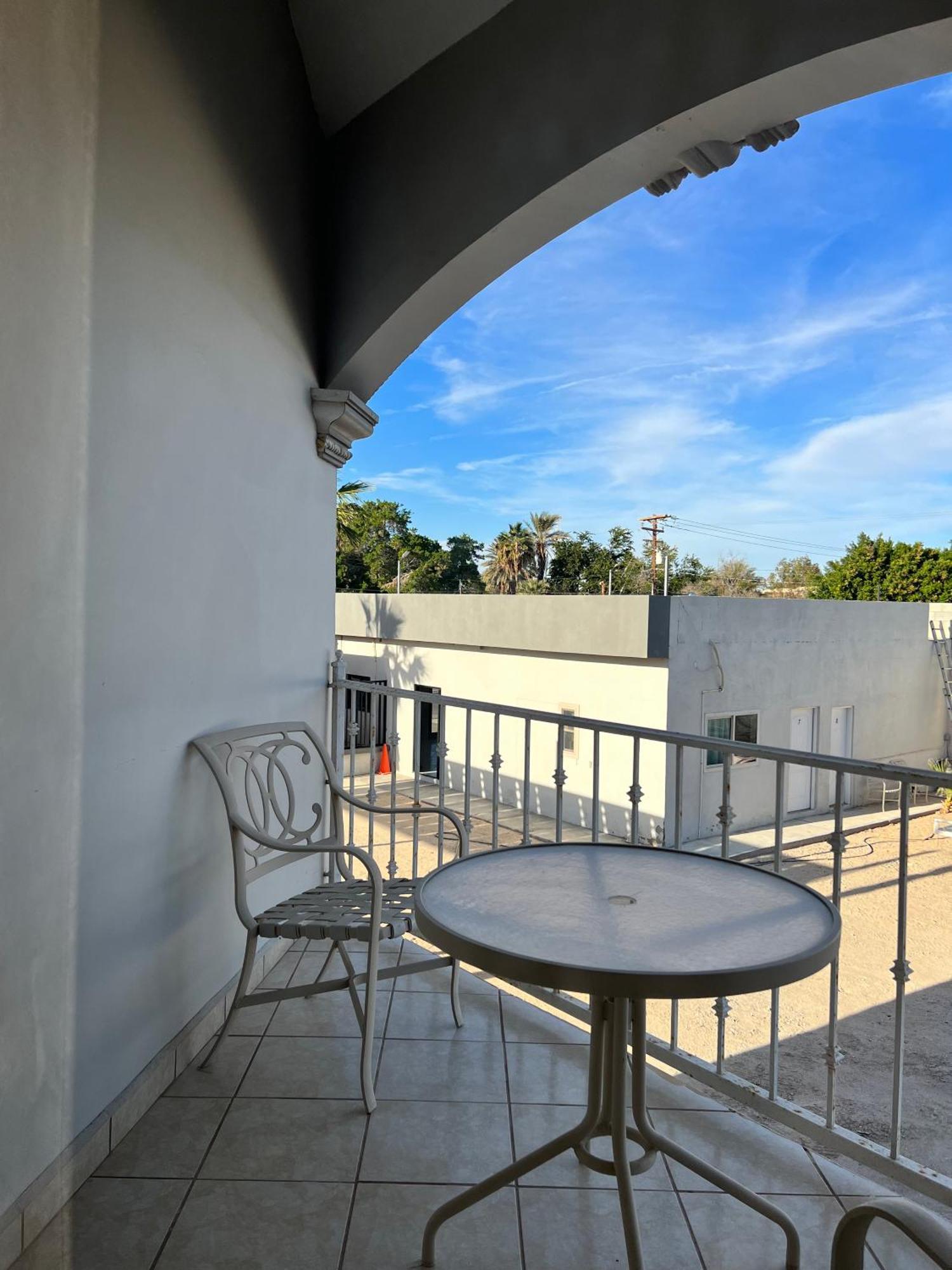 Hotel Los Pinos Inn El Golfo de Santa Clara Екстериор снимка